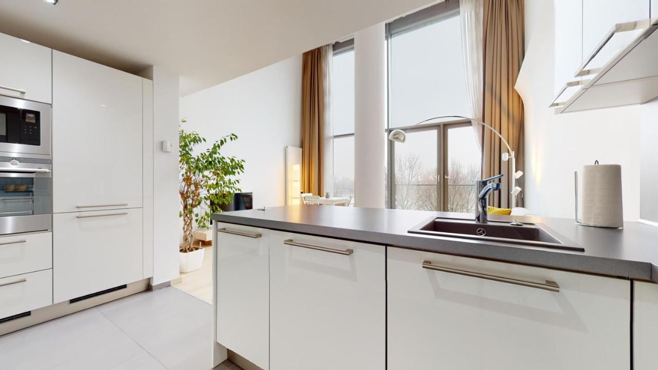 Eurovea Apartments บราติสลาวา ภายนอก รูปภาพ